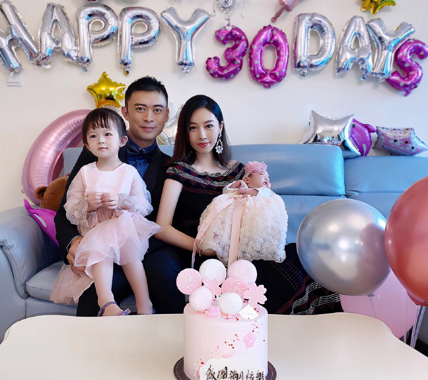 48歲樊少皇二胎得女 妻子賈曉晨是個山東大妞但穿衣很港風